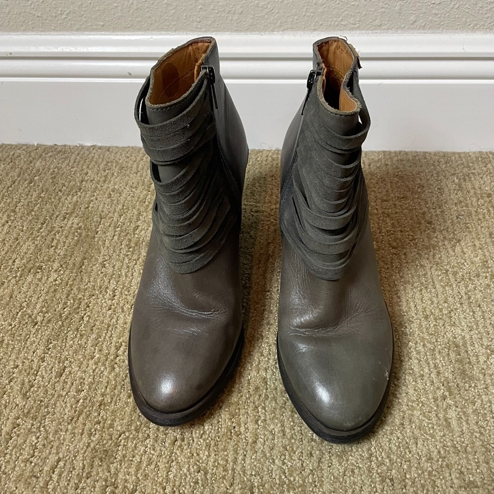 Pikolinos‎ Alicante Gray Leather Booties Size 40 US 9 Side Zip Heeled Boots